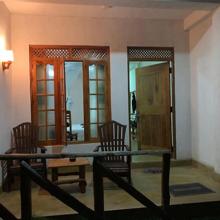 Dinaro Guest Hotel Ella Kültér fotó