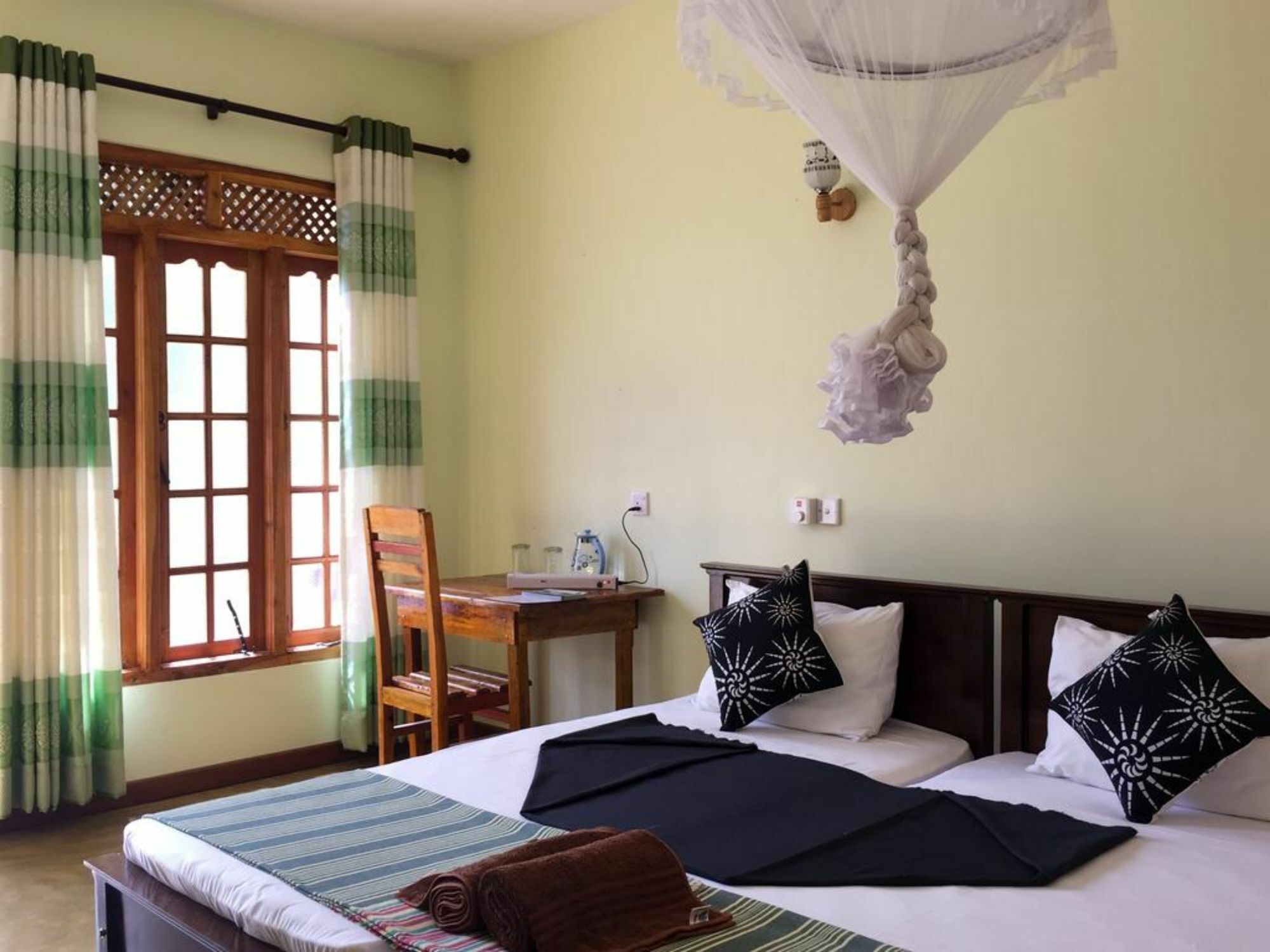 Dinaro Guest Hotel Ella Kültér fotó